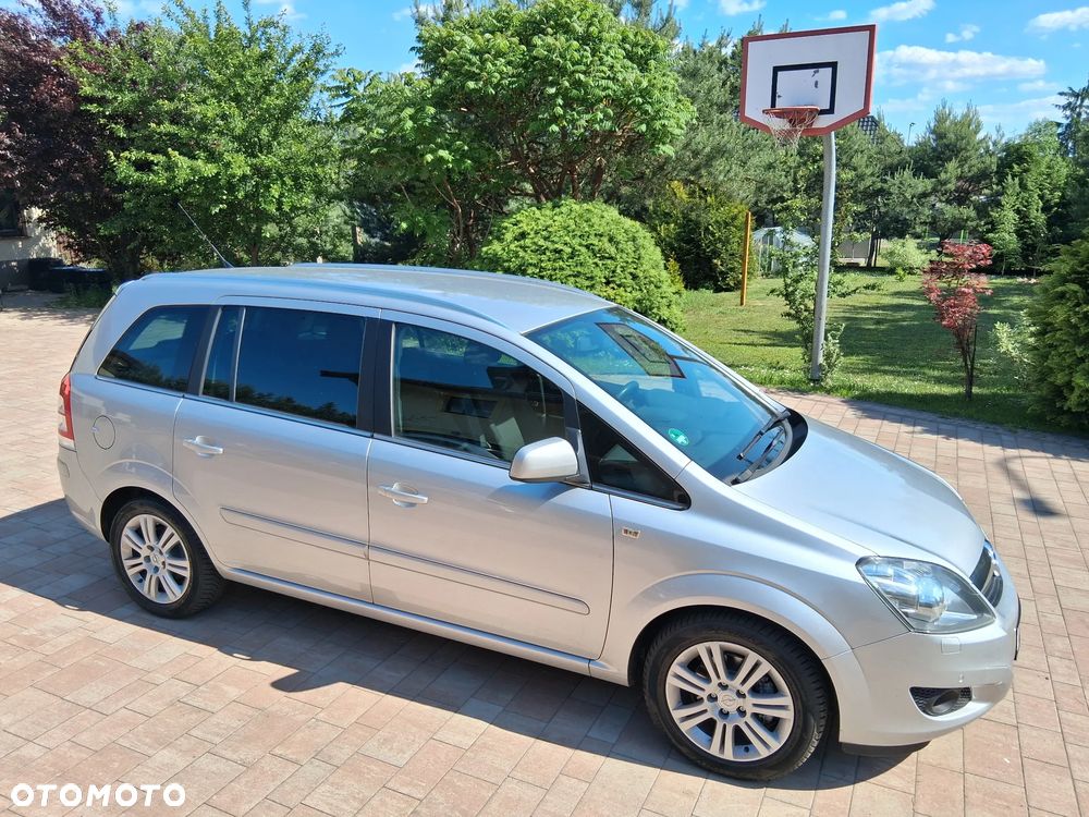 Opel Zafira 1.8 Family Plus - 21
