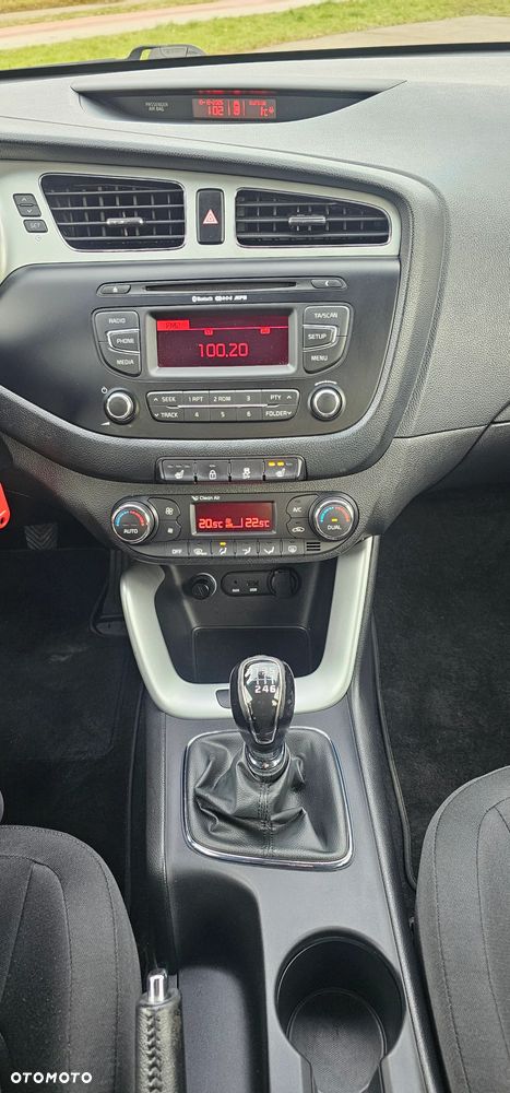 Kia Ceed 1.4 CVVT Spirit - 32