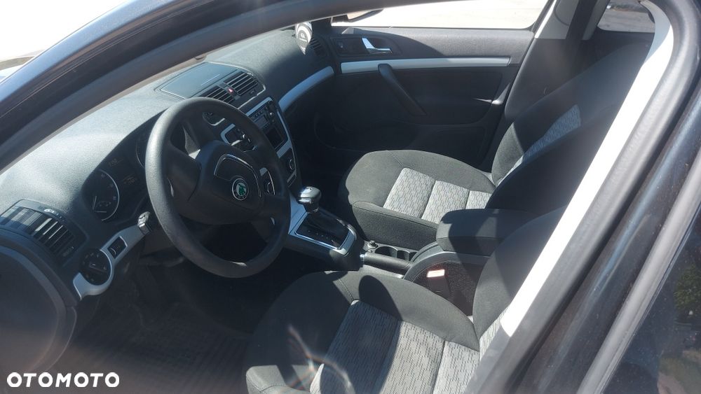 Skoda Octavia - 8