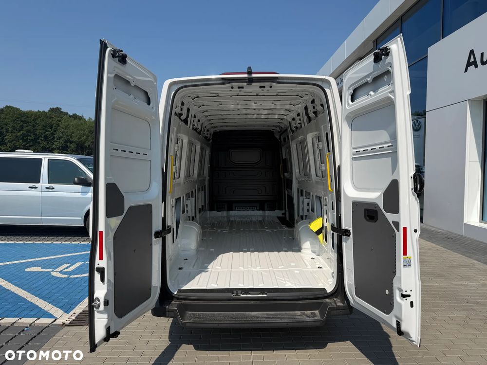 Volkswagen Crafter - 13