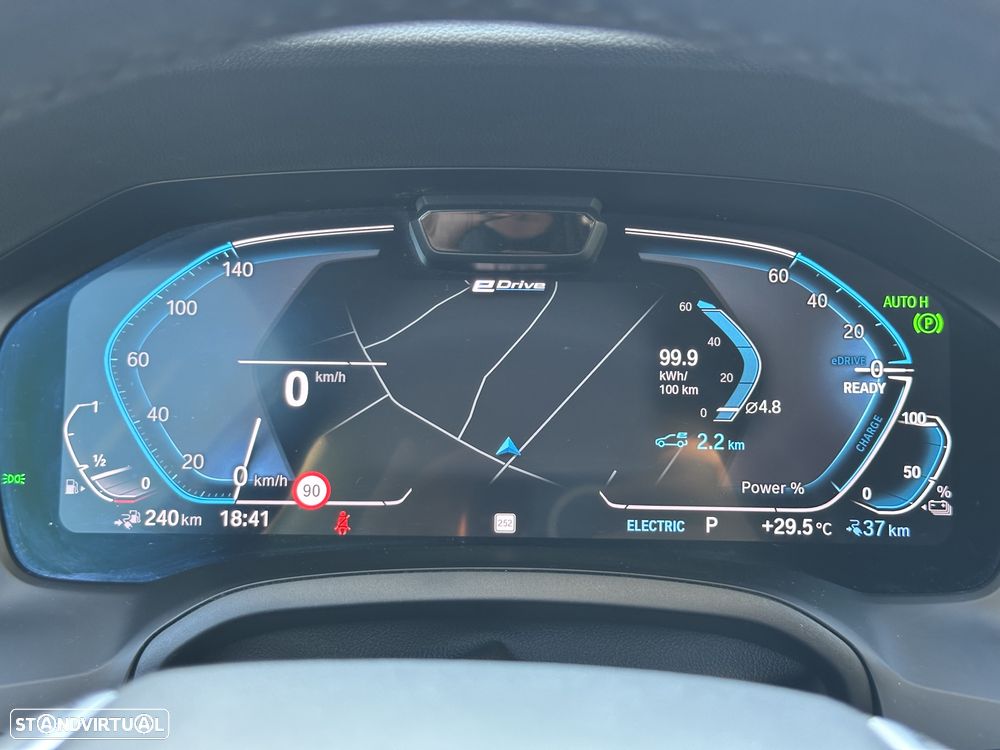 BMW 330 e Aut. Sport Line - 14