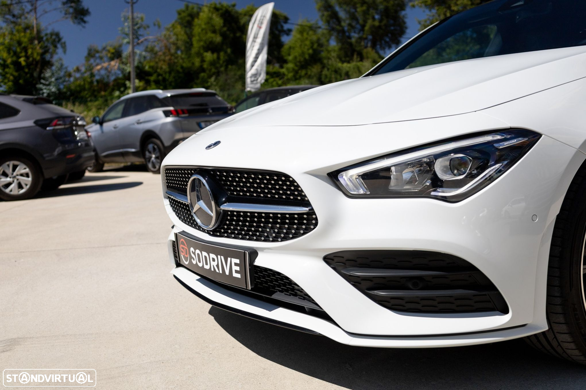 Mercedes-Benz CLA 250 e AMG Line - 13