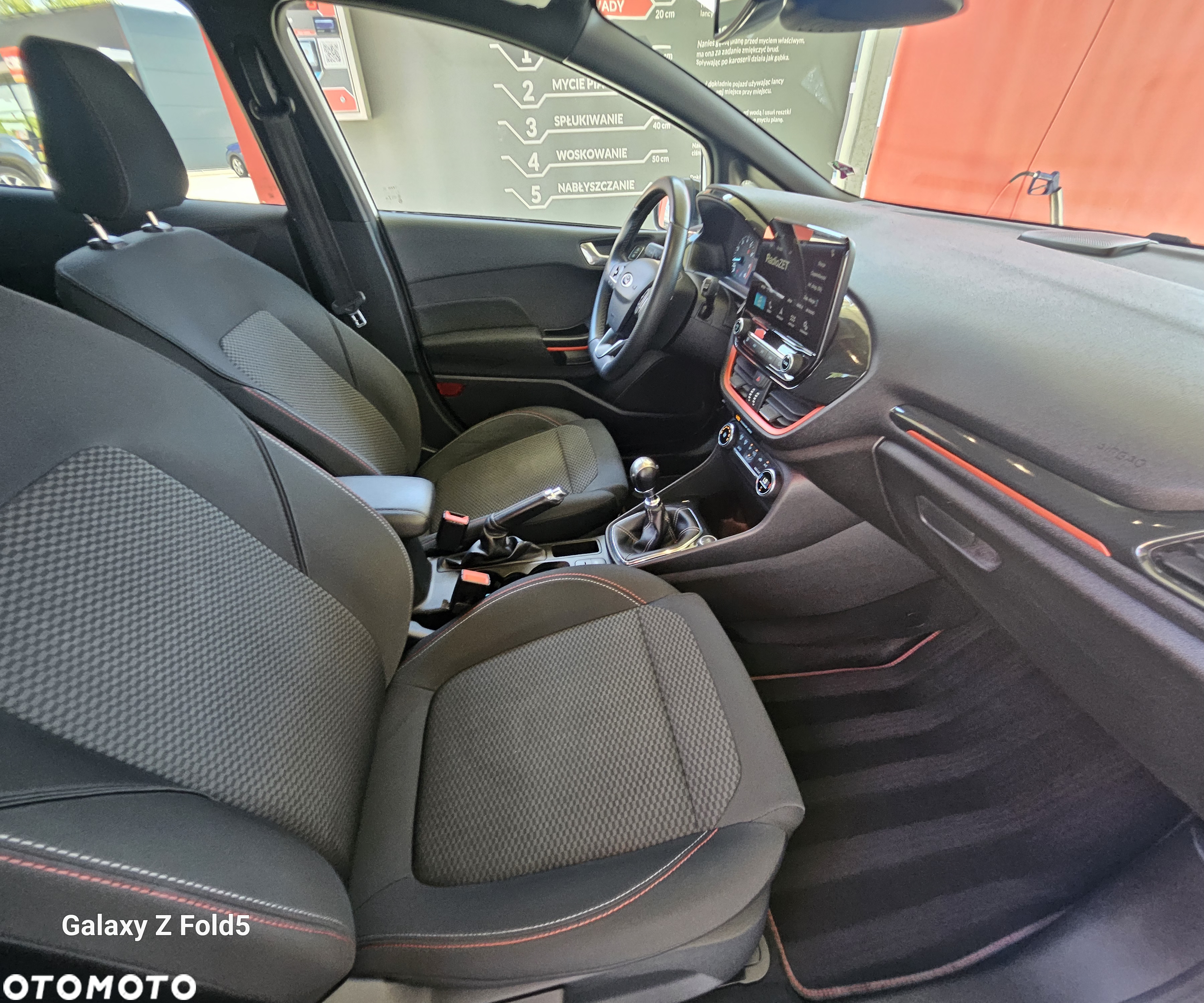 Ford Fiesta 1.0 EcoBoost S&S ST-LINE - 22
