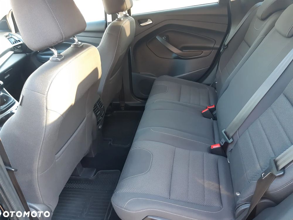 Ford Kuga 2.0 TDCi 4x4 Titanium - 12