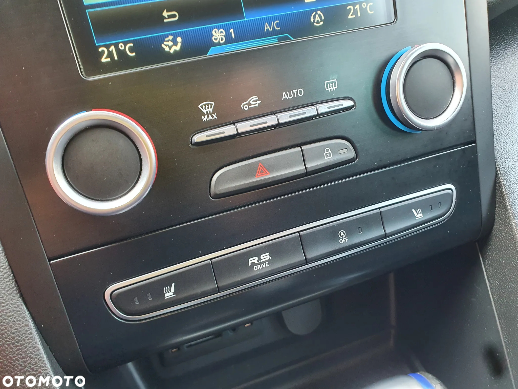 Renault Megane ENERGY dCi 165 EDC GT - 17