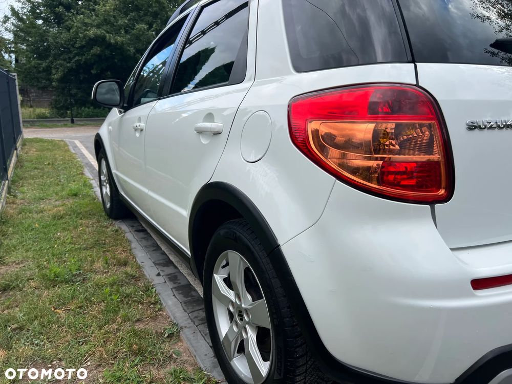 Suzuki SX4 1.6 Comfort - 11