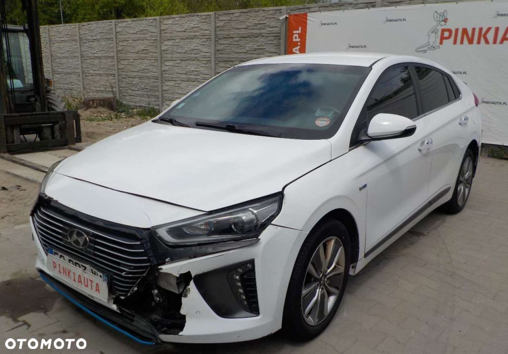 Hyundai IONIQ - 8