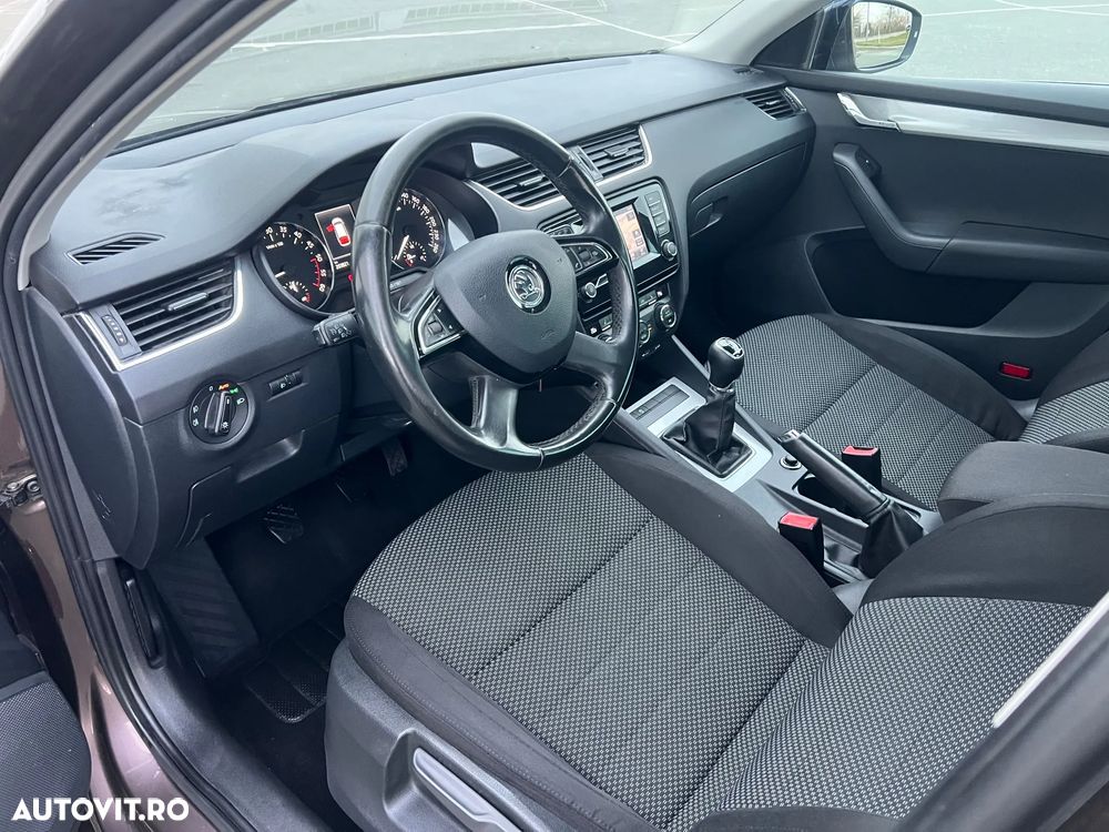 Skoda Octavia 1.6 TDI Ambition - 19