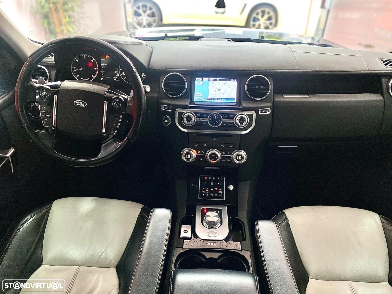 Land Rover Discovery 4 3.0 TD V6 HSE - 26