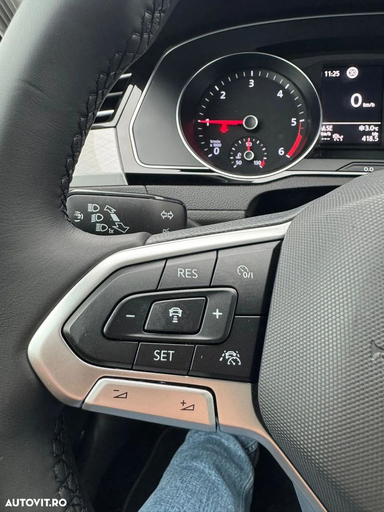 Volkswagen Passat - 30