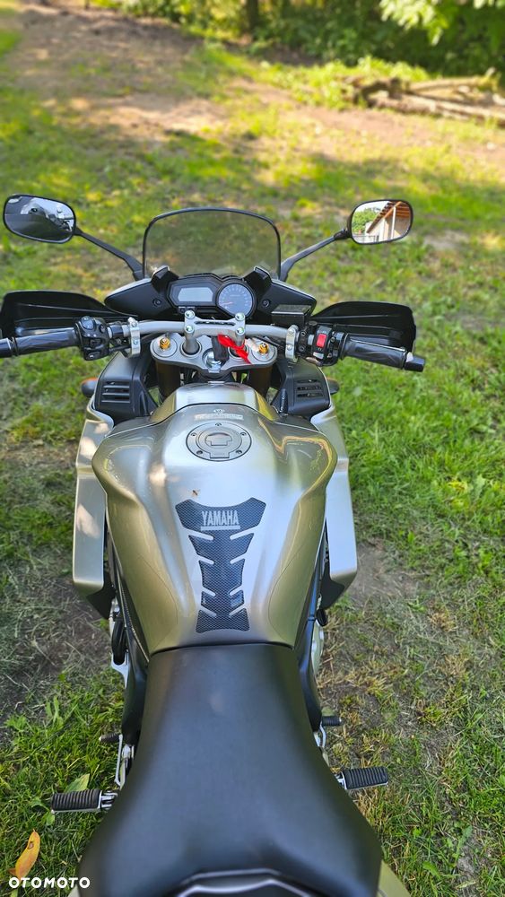 Yamaha FZ - 10