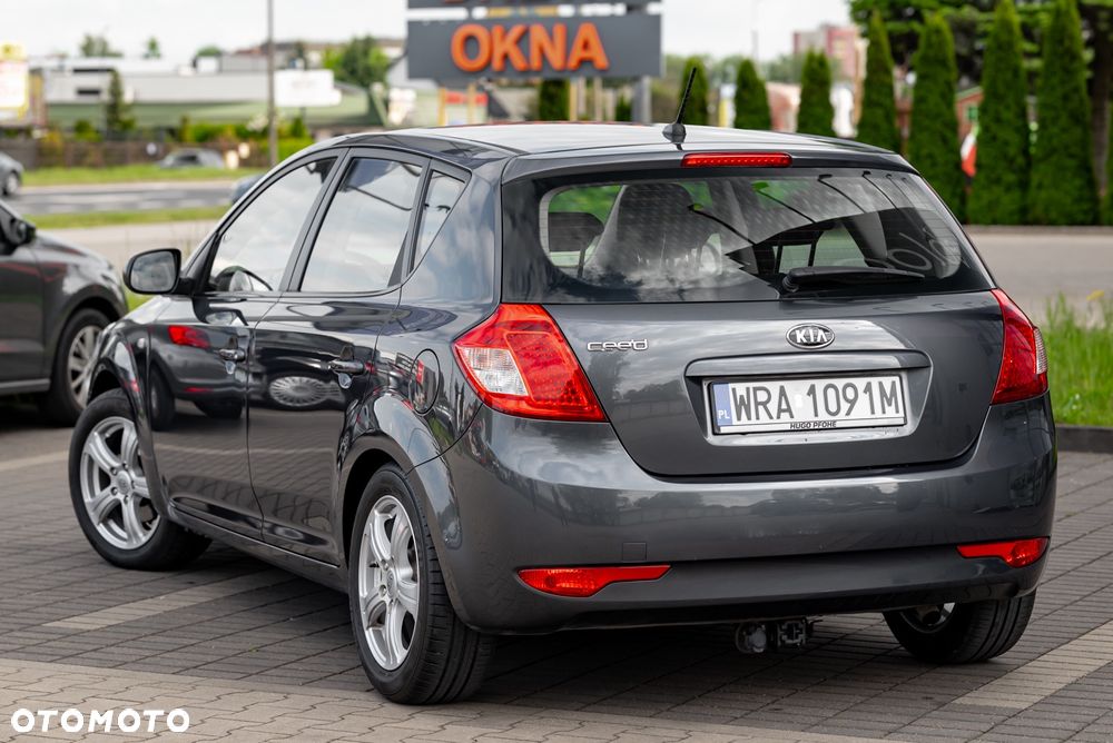 Kia Ceed 1.4 CVVT Spirit - 8