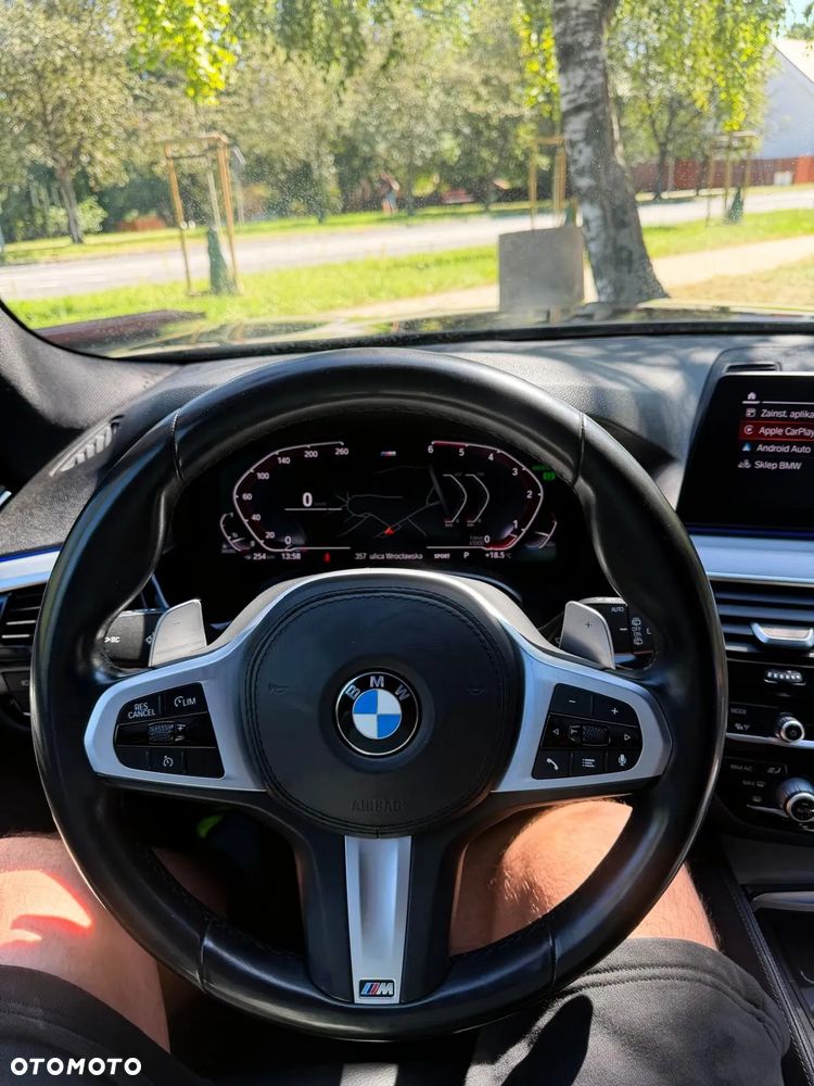 BMW Seria 5 520d MHEV M Sport sport - 32