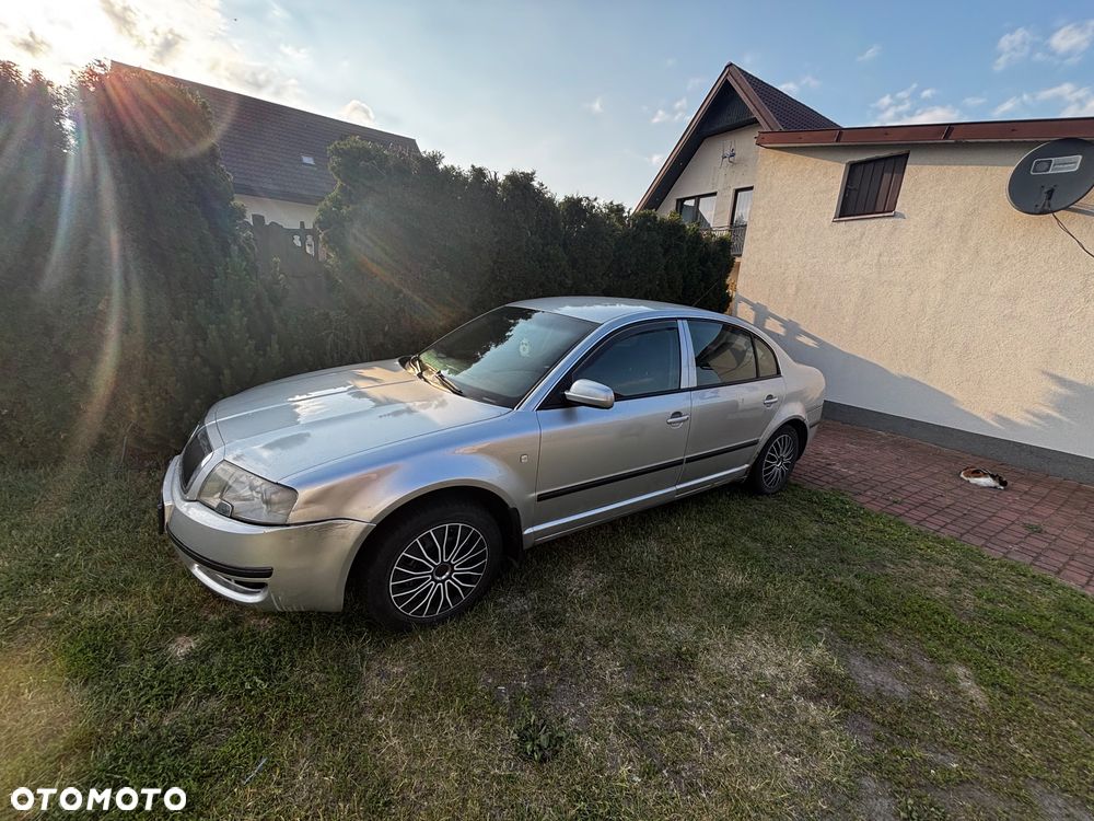 Skoda Superb 2.5 TDI Comfort - 2
