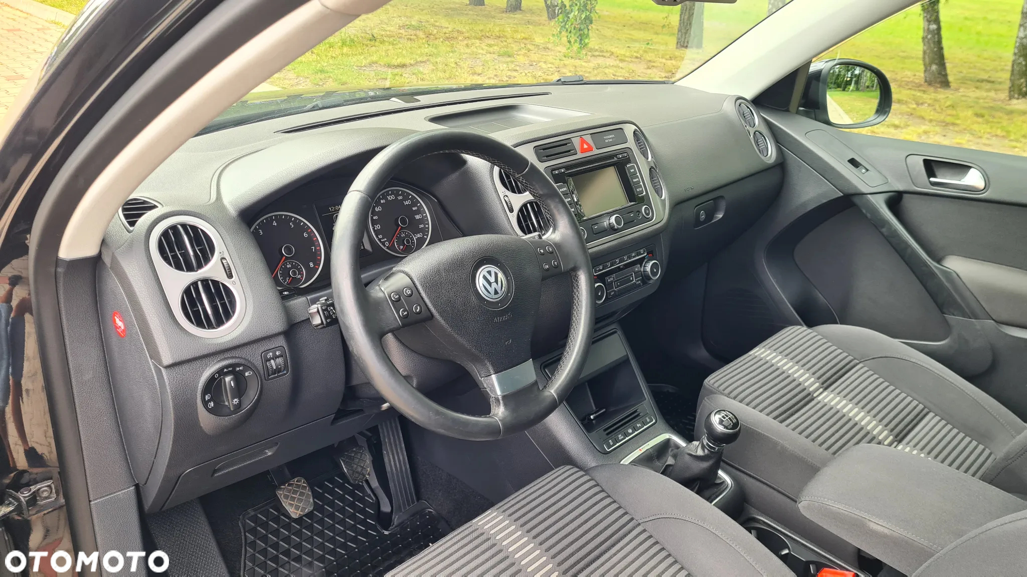 Volkswagen Tiguan - 14