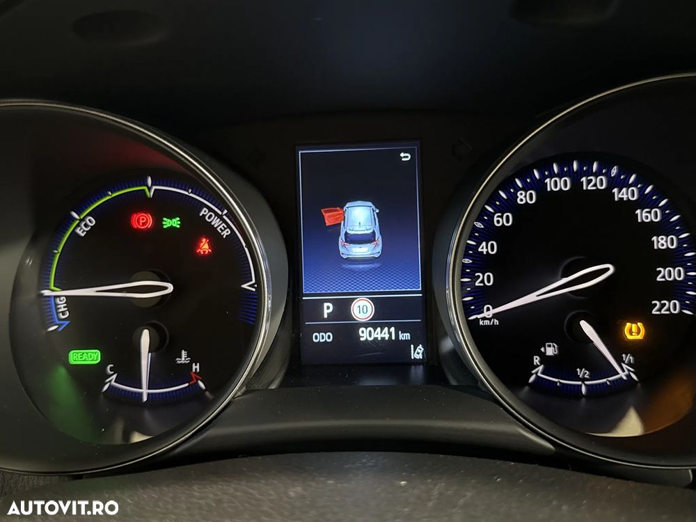 Toyota C-HR - 11