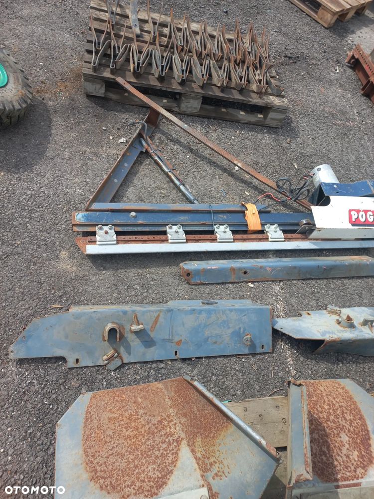 Rozrzutnik plew Massey Ferguson,Dronninborg, skrzynia biegów,kosa do rzepaku Poget,geringhoff hvl660,32,34,36,94804102300,94800002284,koł do pługu. - 10