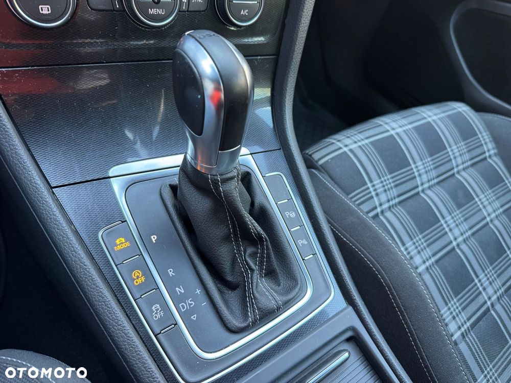 Volkswagen Golf GTD (BlueMotion Technology) DSG - 31