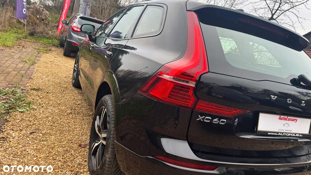 Volvo XC 60 T6 Plug-In Hybrid AWD R-Design - 5