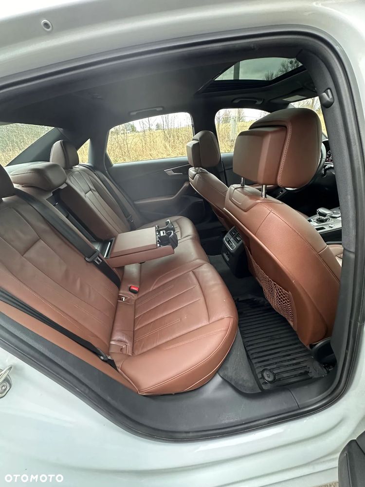 Audi A4 Limousine 2.0 TFSI ultra S tronic - 11