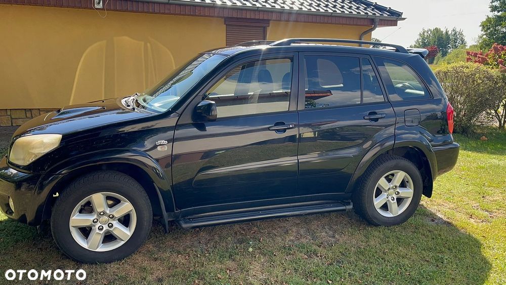 Toyota RAV4 2.0 D-4D 4x4 - 2