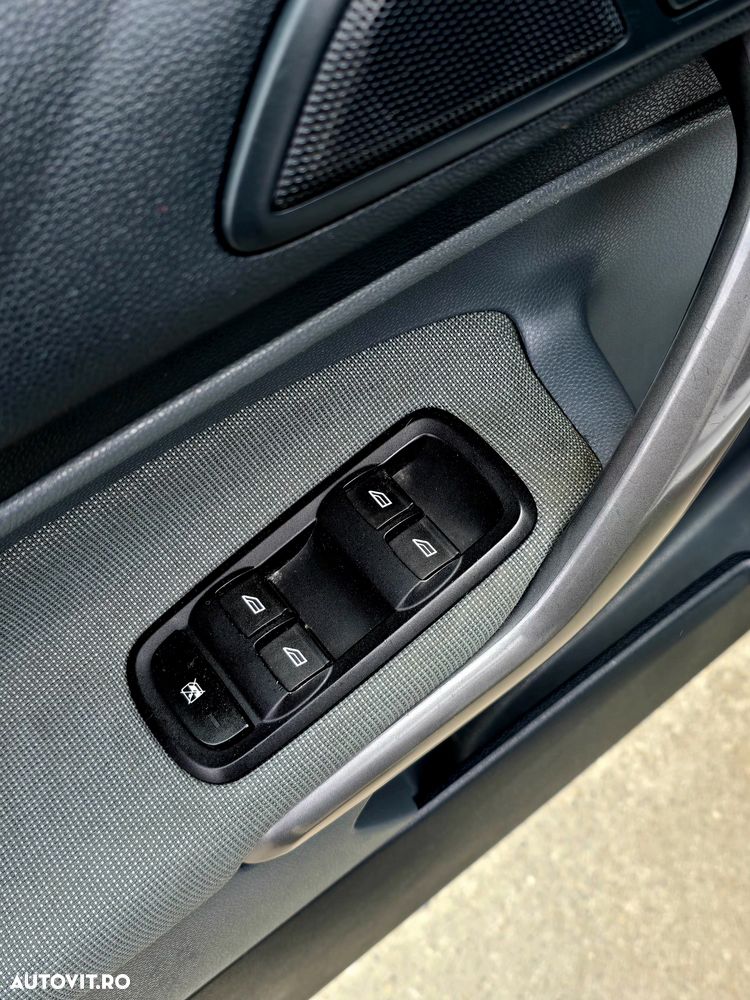 Ford Fiesta - 20