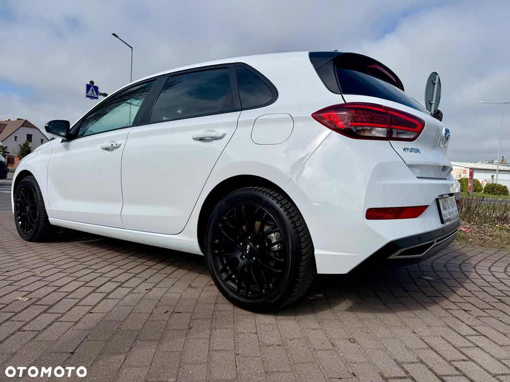 Hyundai i30 1.5 DPI Modern - 28