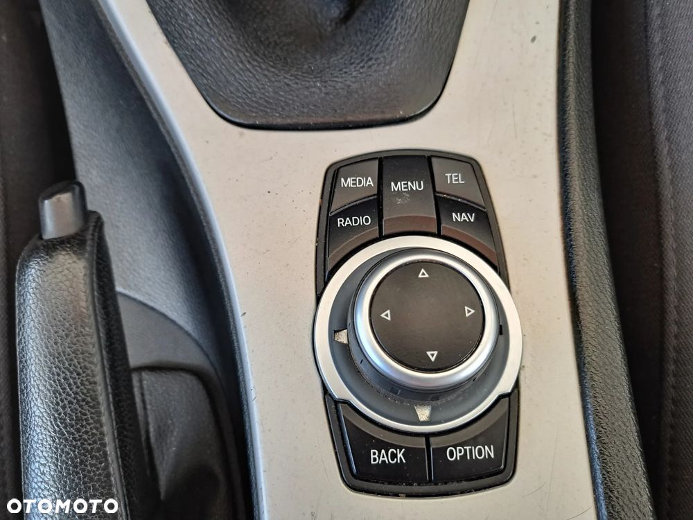 BMW Seria 3 - 25