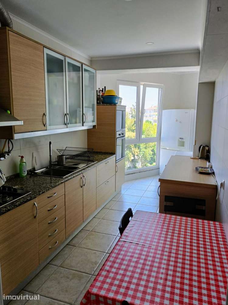 Quarto - localizado em Lisbon - Grande imagem: 3/10