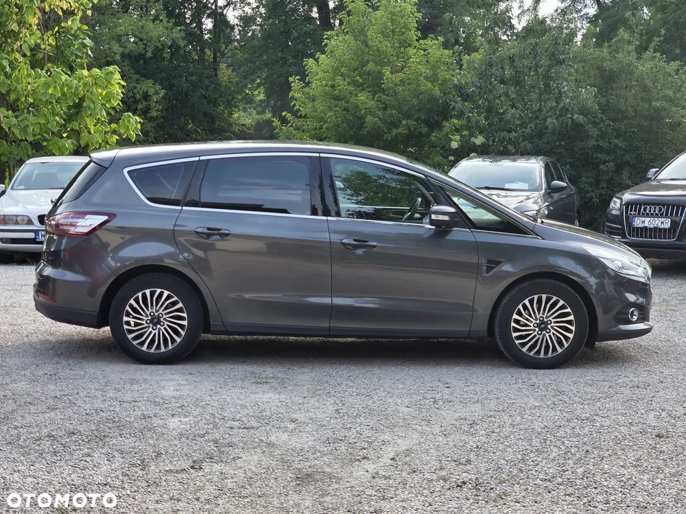 Ford S-Max 2.0 EcoBlue Titanium - 24