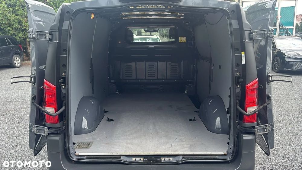 Mercedes-Benz Vito - 12