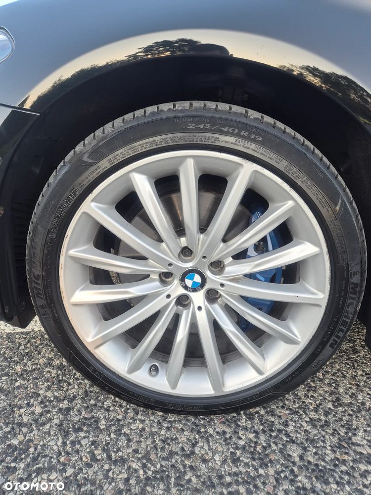 BMW Seria 5 525d Luxury Line - 8