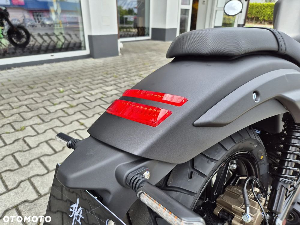 Zontes 125 C2 - 32