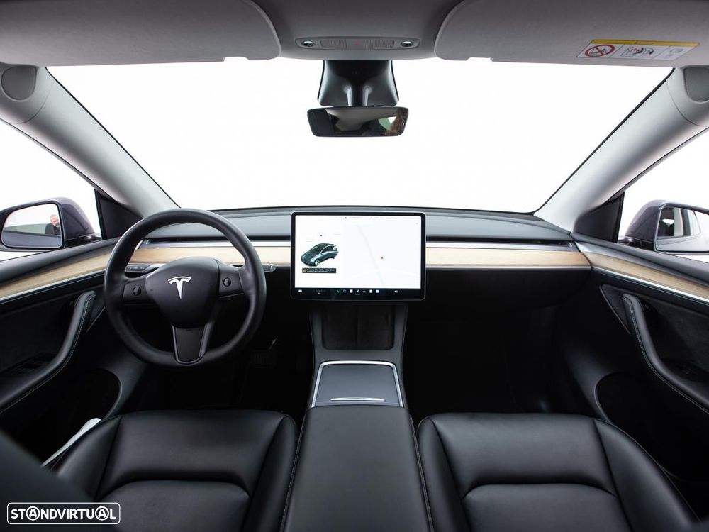Tesla Model Y Long Range Dual Motor AWD - 8