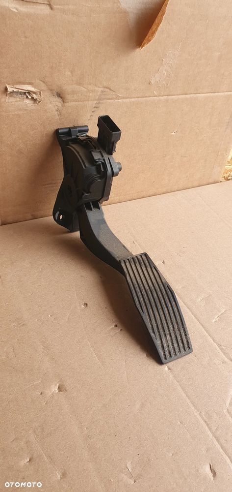 Pedał gazu potencjometr Opel Insignia A 2.0 CDTI 13237352 - 3