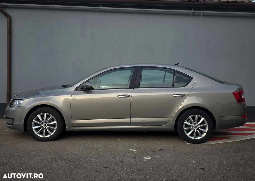 Skoda Octavia - 5