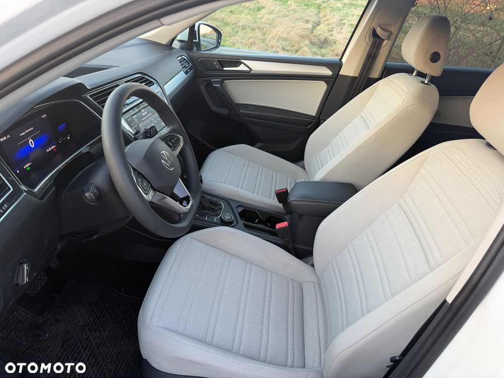 Volkswagen Tiguan - 14