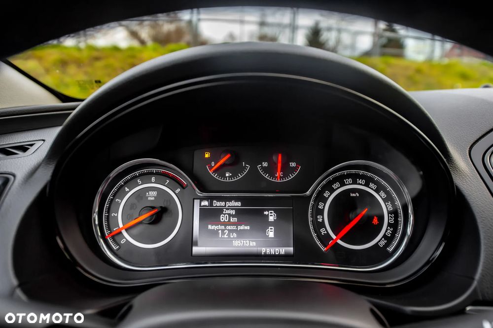Opel Insignia 2.0 Turbo 4x4 Sport - 27