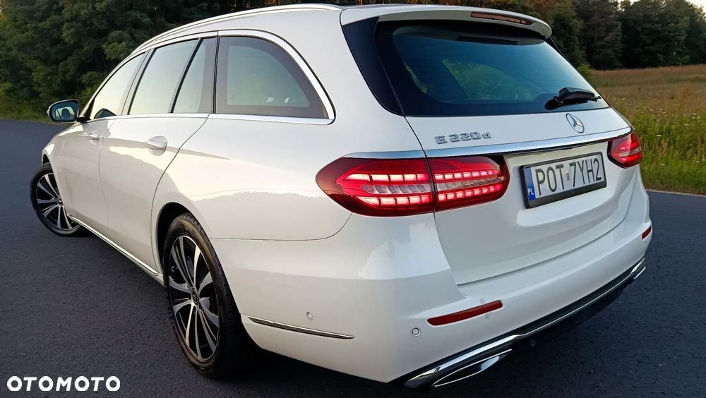 Mercedes-Benz Klasa E 220 d 9G-TRONIC - 31