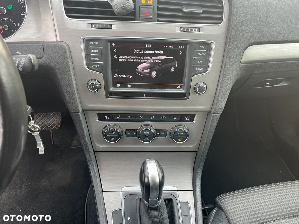 Volkswagen Golf Variant 1.6 BlueTDI DSG Comfortline - 25
