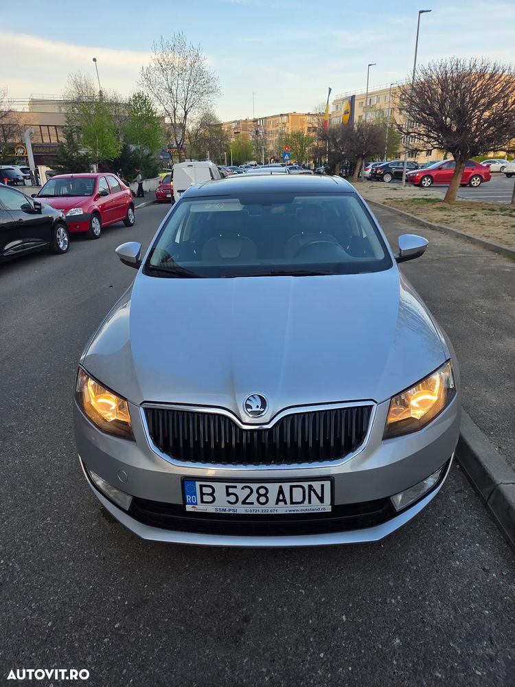 Skoda Octavia 1.6 TDI (Green tec) DSG Ambition - 1