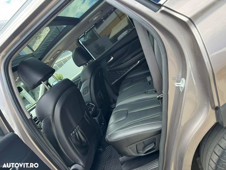 Hyundai Santa Fe 2.2 CRDi 4WD Luxury+ - 9