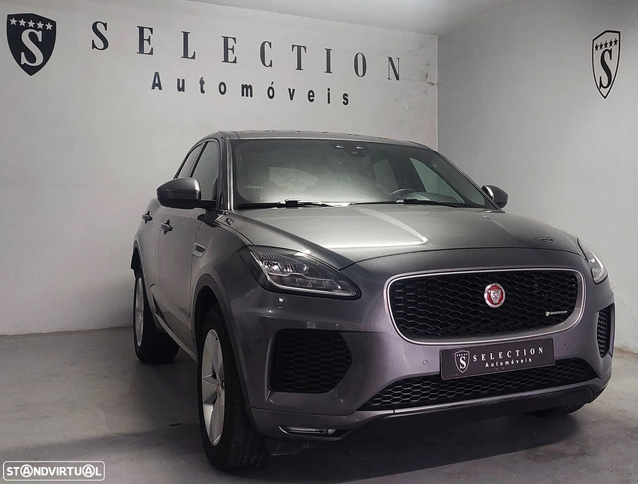 Jaguar E-Pace 2.0 i4D R-Dynamic - 1