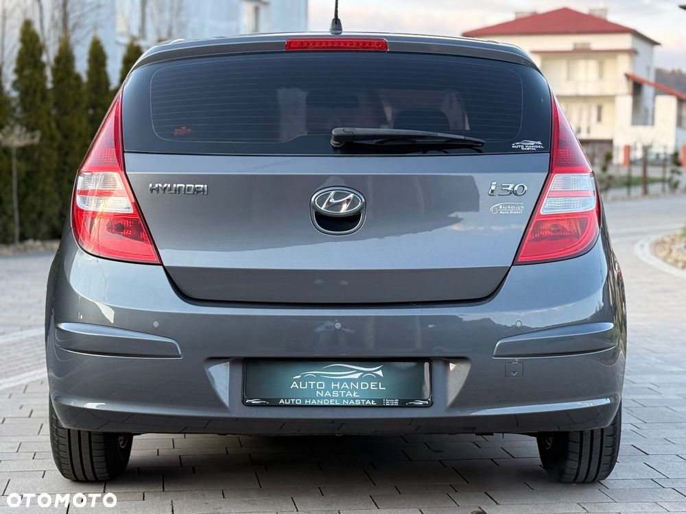 Hyundai i30 1.4 Blue Classic - 13