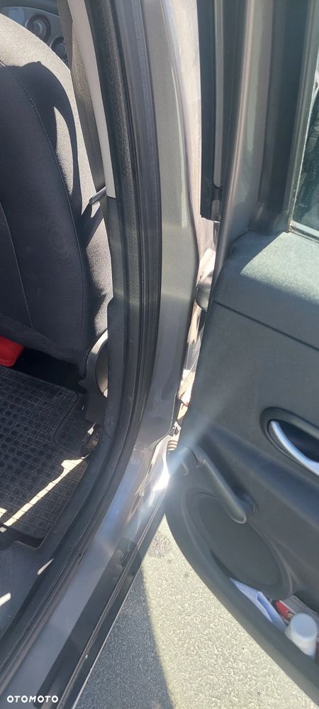 Renault Clio 1.2 16V TCE Alize - 28