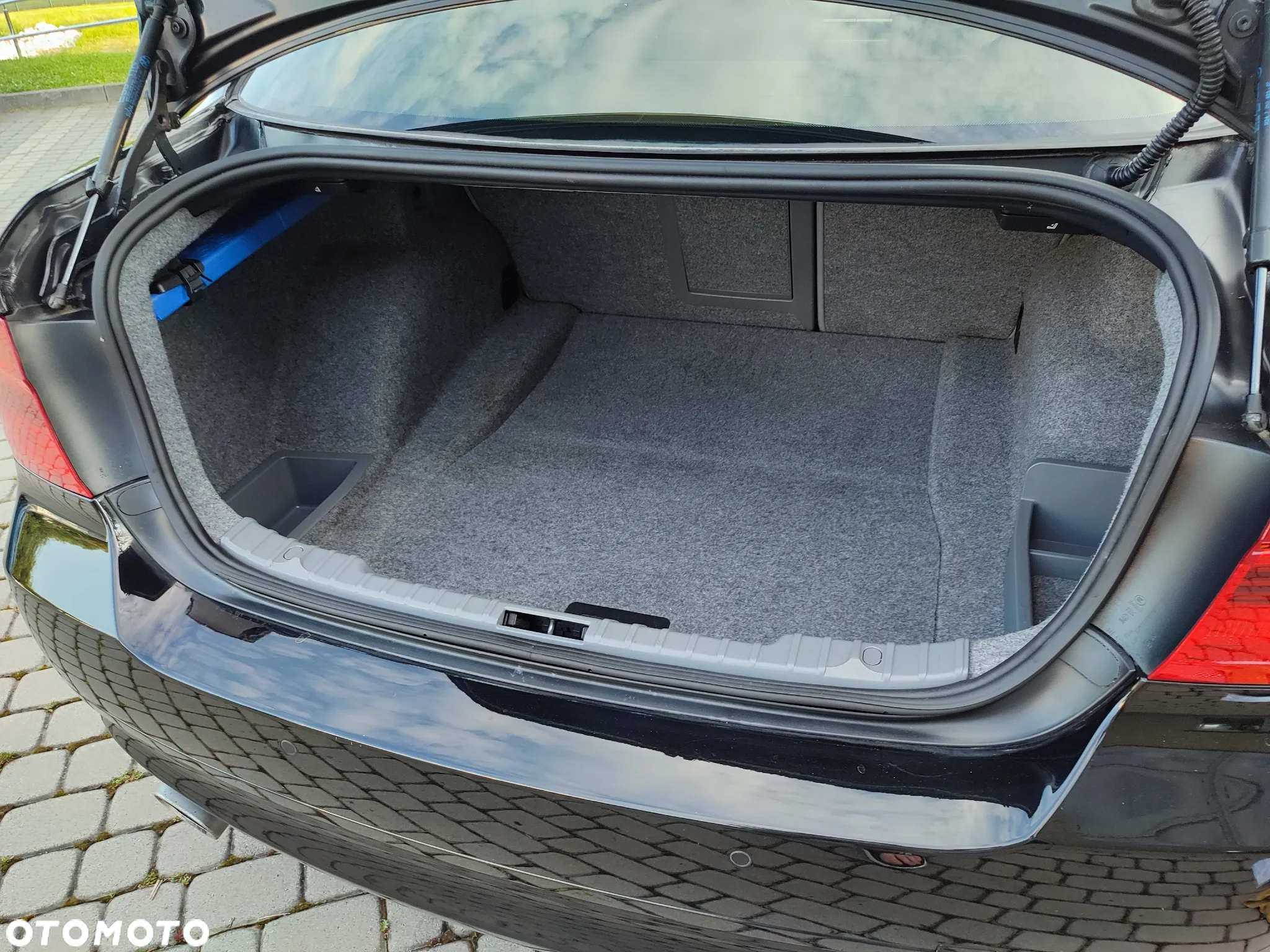 BMW Seria 3 318i - 23