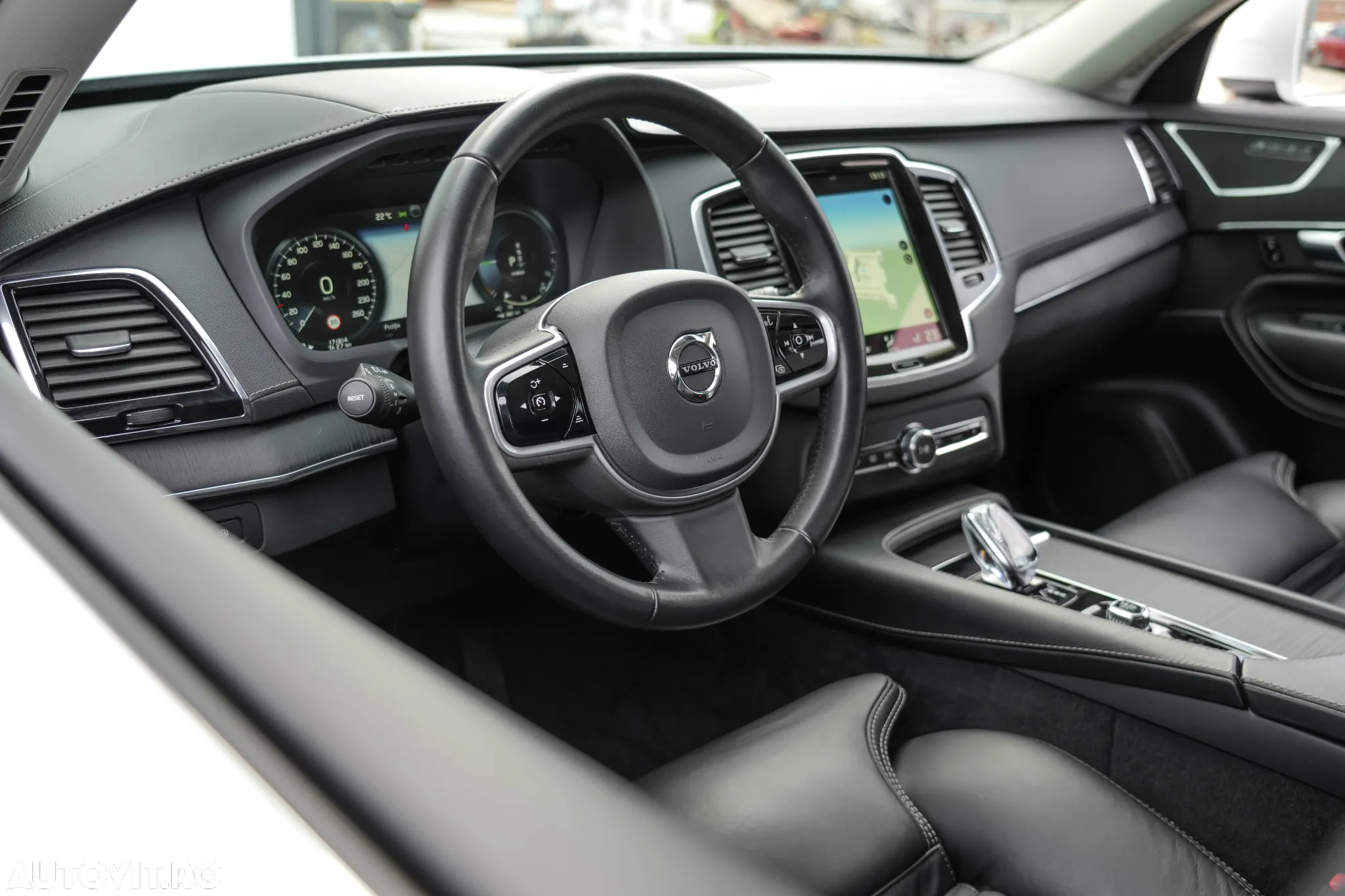 Volvo XC 90 T8 AWD Recharge Geartronic Inscription Expression - 9