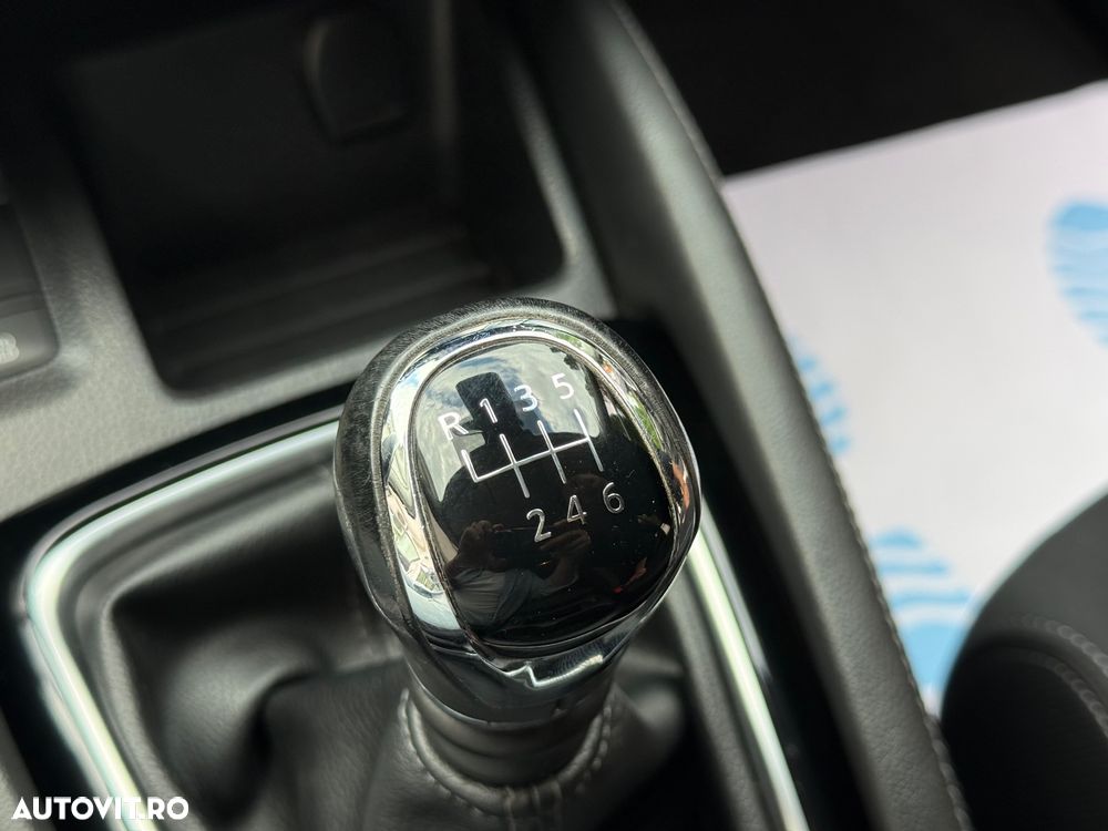 Nissan Qashqai 1.5 DCI N-Connecta - 27
