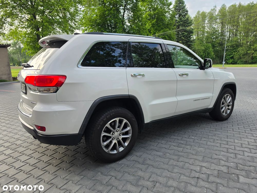 Jeep Grand Cherokee - 9
