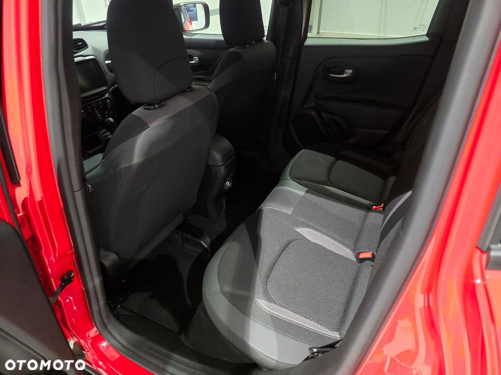 Jeep Renegade 1.5 T4 mHEV Limited FWD S&S DCT - 9